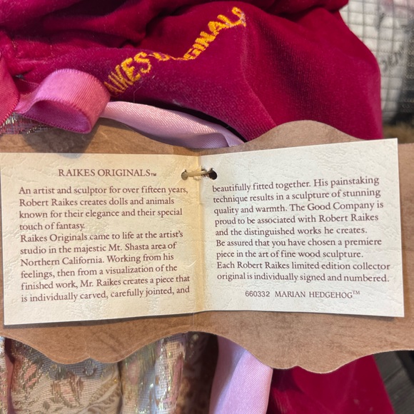 NWT Marian Hedgehog, Vintage #3077/7500. Raikes Originals! Teddy Bear style. - Picture 7 of 8